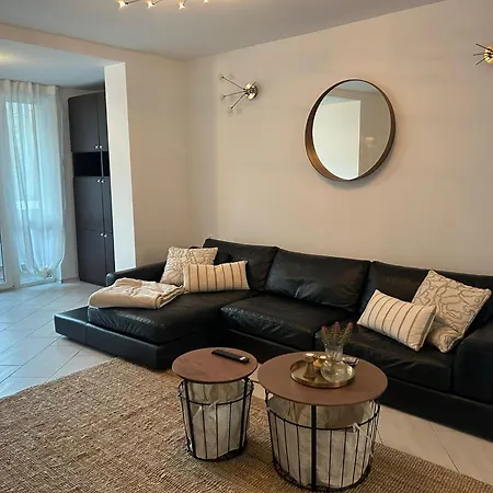 Family Paradise Ruse